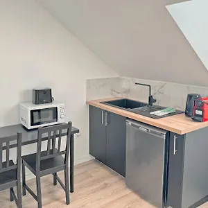 Cozy Paris Gateway Groups With Free Parking Apartment
